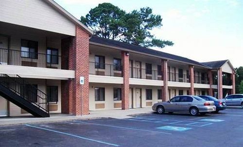 Baymont By Wyndham Wellington